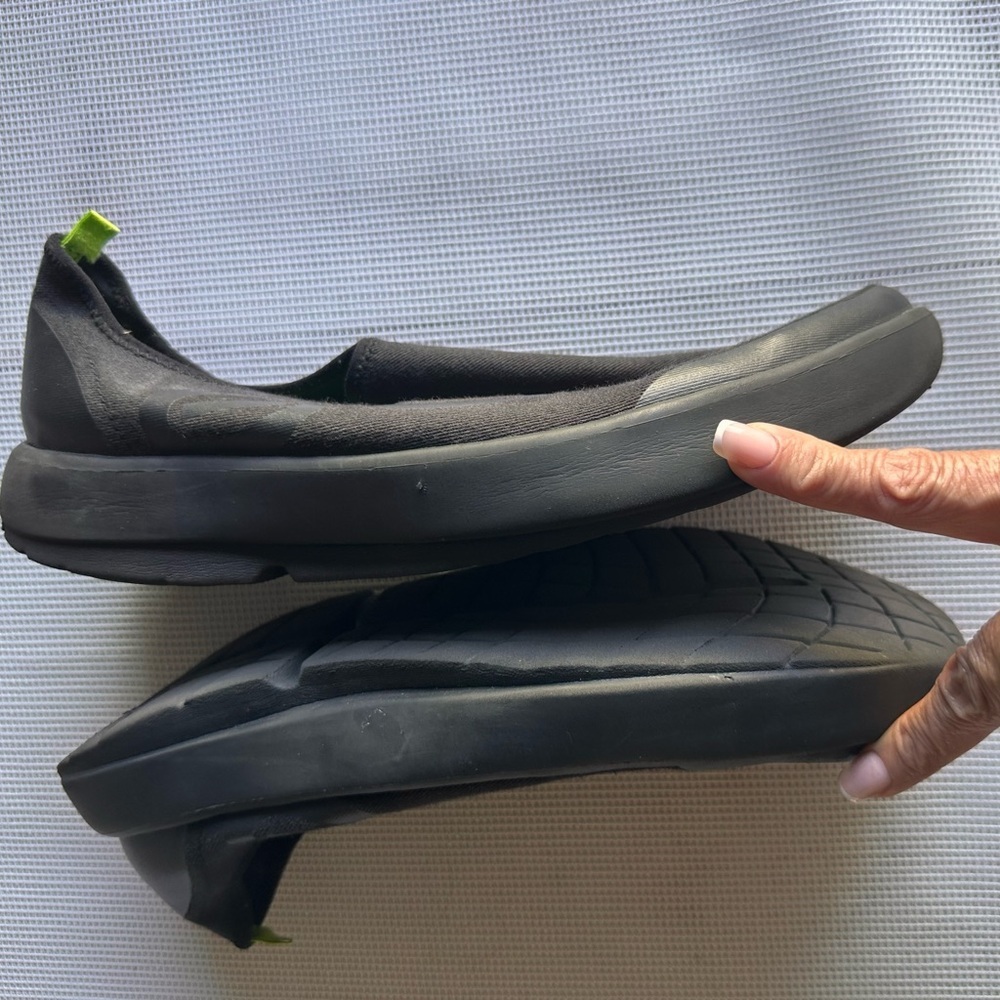 OOFOS Men's OOMG Sport
Eezee Low Black Shoe Size 12 - Picture 4 of 11